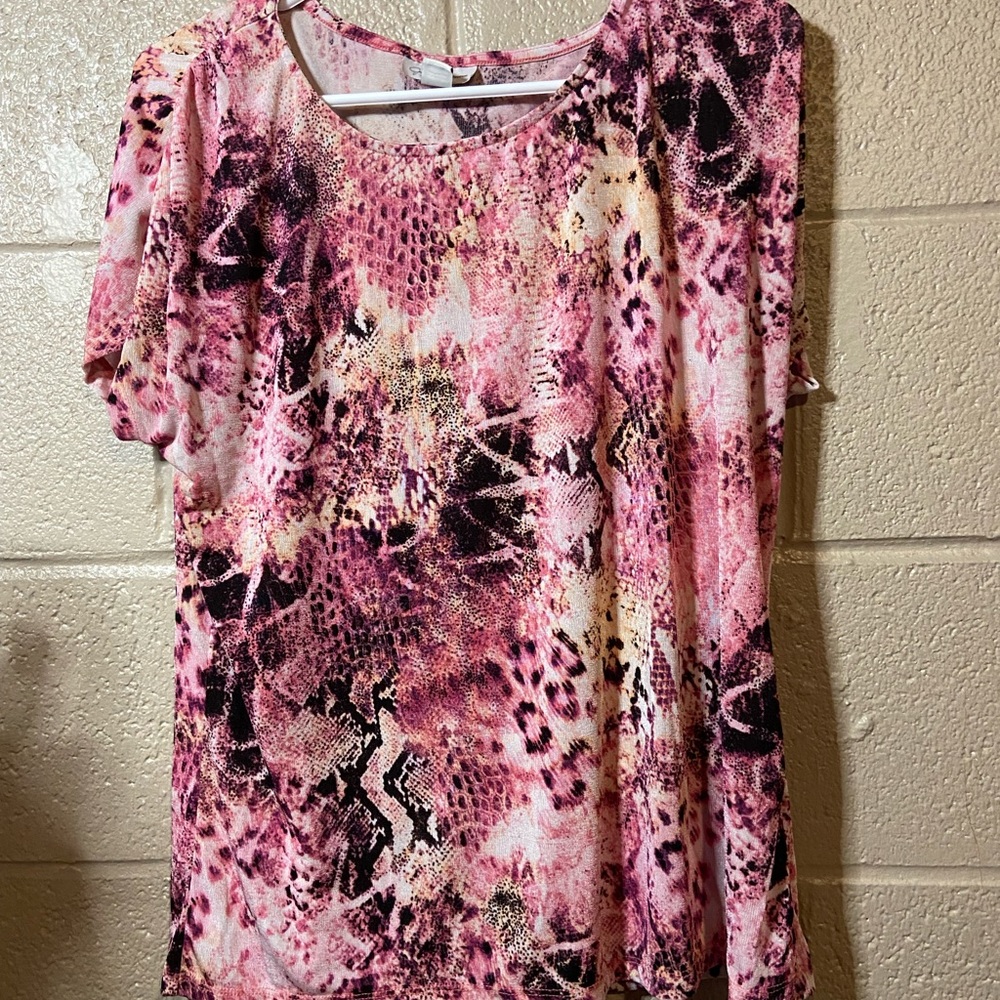 Jaclyn smith pink snake skin blouse size large